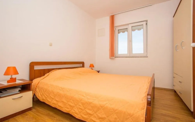 Apartments Biondić
