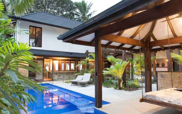 Spice At Oak Absolute Oceanfront House
