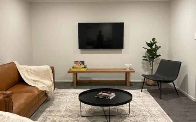 Stones Throw Hunter Valley 3mins to Cellar Doors