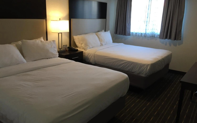 Comfort Inn & Suites Tigard near Washington Square