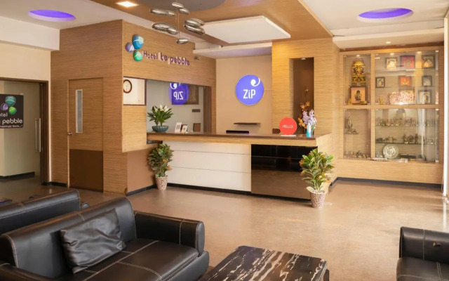 Vits By Spree Hotels Le Pebble