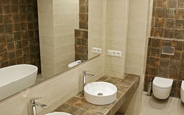 Hotel Address 9D