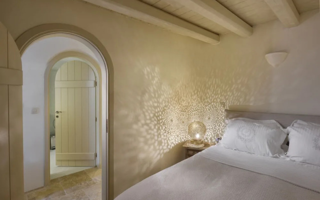 The A Collection, Oia by K&K