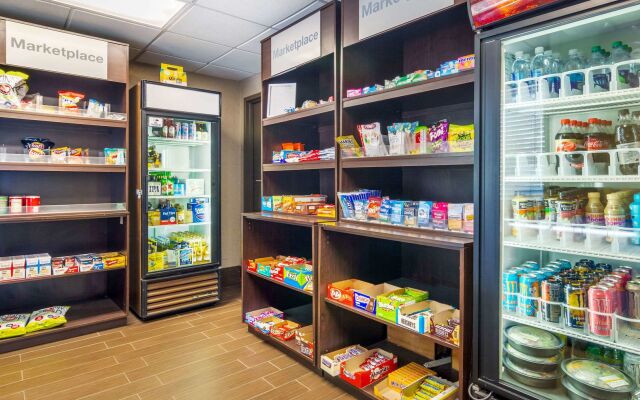 Holiday Inn Express Denver Central North by IHG