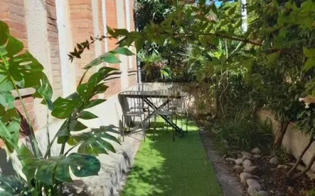 Jolie petite maison Alicia - Jardin - Cité de l'Espace