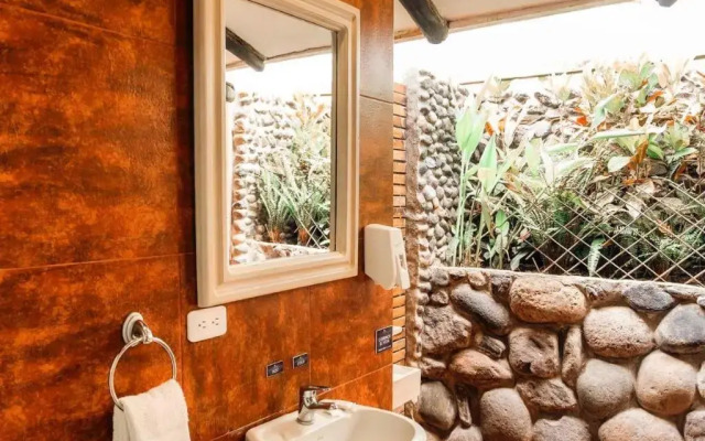 Tunas & Cabras Hotel