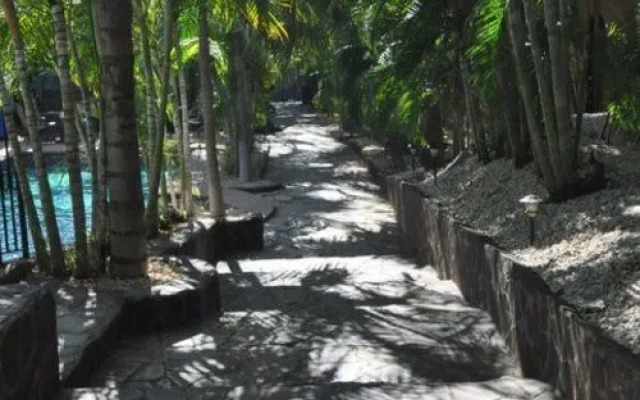 Pueblo Colonial 1 by RedAwning