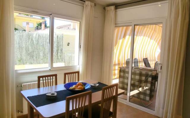 106163 - Villa in Maçanet de la Selva