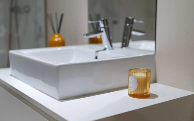 Urban Luxury Apartment, Downtown Porto near Metro