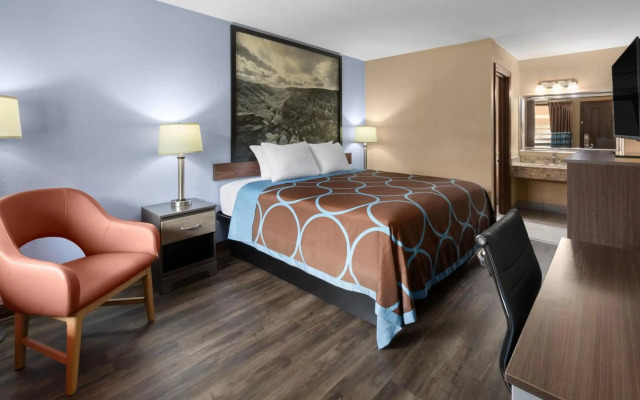 Super 8 by Wyndham Bridgeport/Clarksburg Area