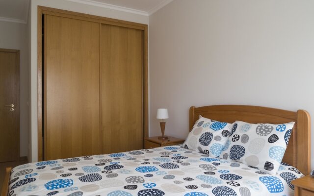 Madalena Beach Apartment by MP