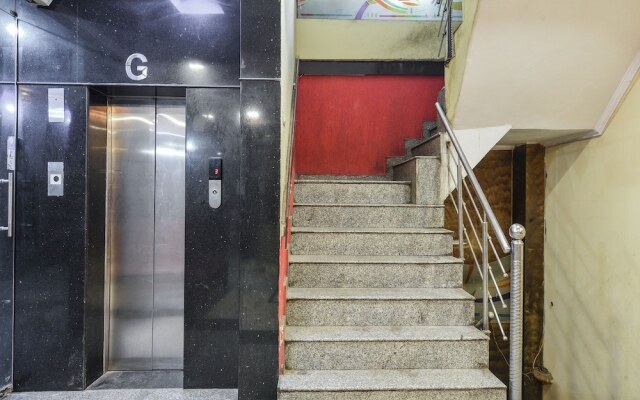 OYO 15763 Hotel Grand inn