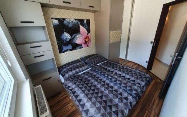 Royal Luxus Wellness Apartman