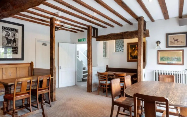 The Rose & Crown, Ashbury