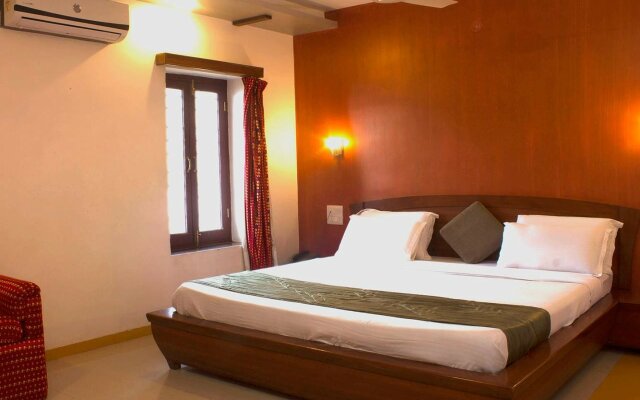 Hotel Sudhir New