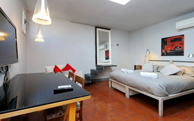 Trastevere Large Apartment With Terrace