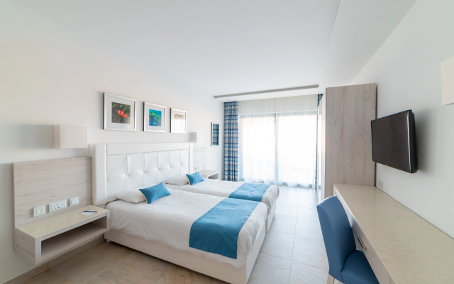 Ramla Bay Resort - Image 6