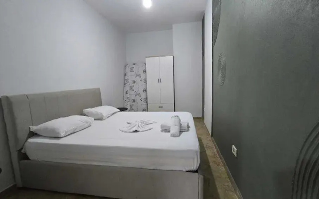 Tirent Apartment-One Bedroom Central