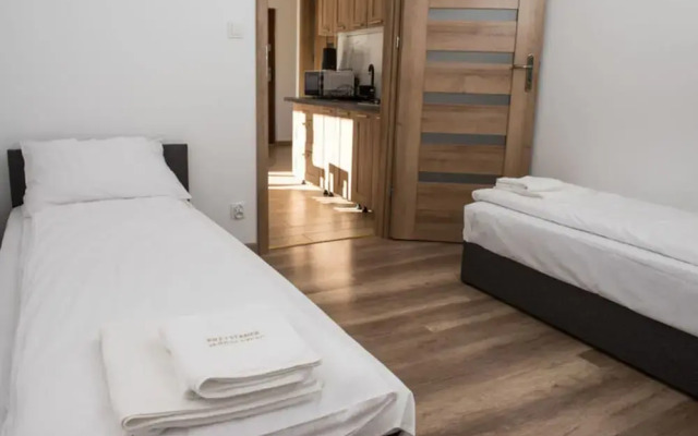 2 Bedroom Holiday Apartment, Pool