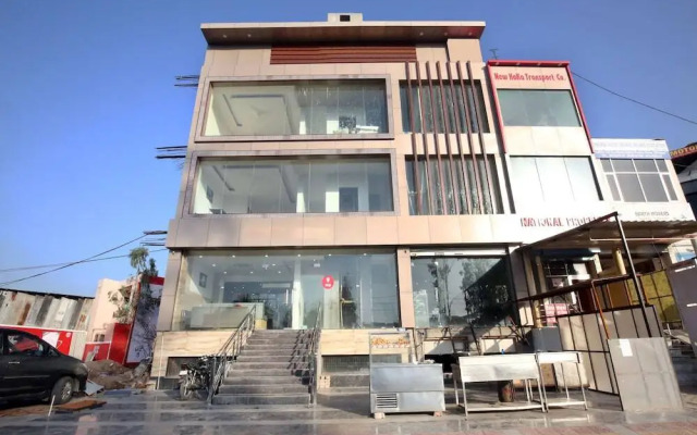 Starlet Prime by OYO Rooms