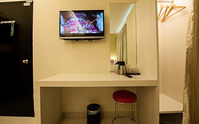 Seven Boutique Hotel