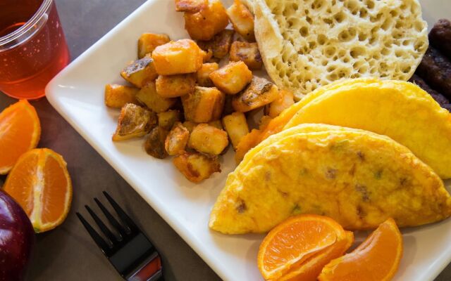 Best Western Plus Patterson Park Inn