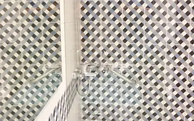 Lovely-Bright Apt - Hilton Hotel Area