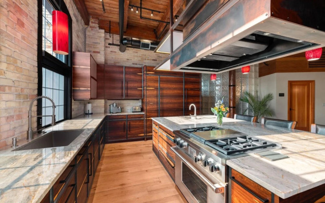 Exquisite 3BDR Penthouse in Downtown TC