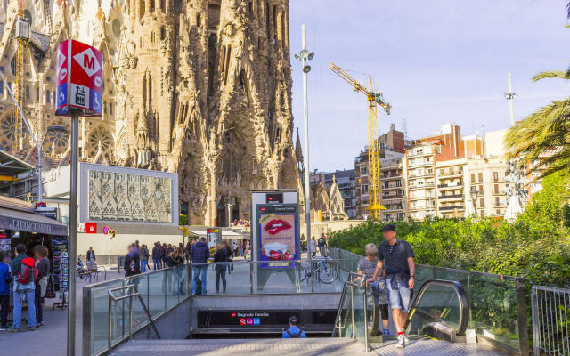 Hostemplo Sagrada Familia