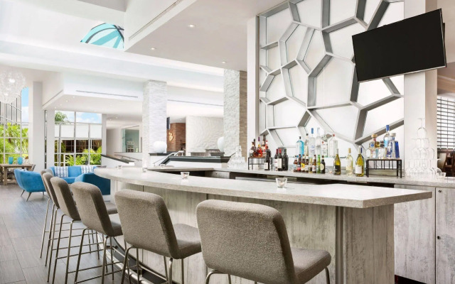 Sawgrass Grand Hotel and Suites Sports Complex