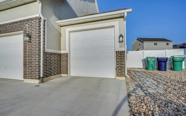 Layton Vacation Rental - Close to Hiking Trails!