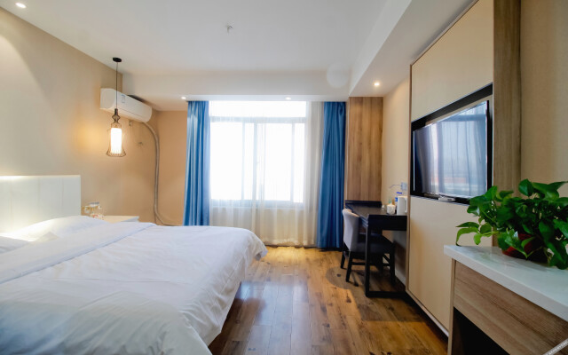 Miss Tian+ Apartment Hotel