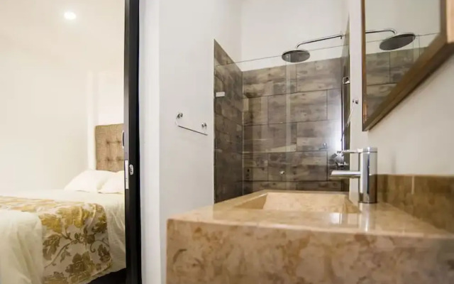 Park Lleras 11br Pool Jacuzzi