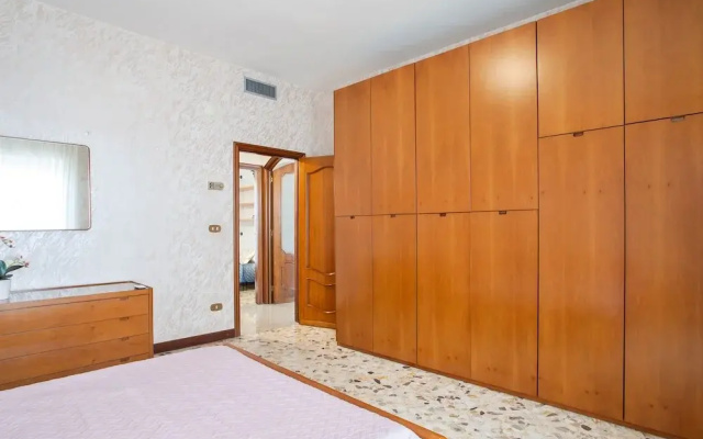 Pane & Pomodoro Beach Roomy Flat