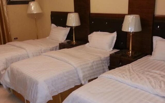 Sahari Plus Hotel Suites