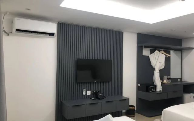 The Clover Hotel