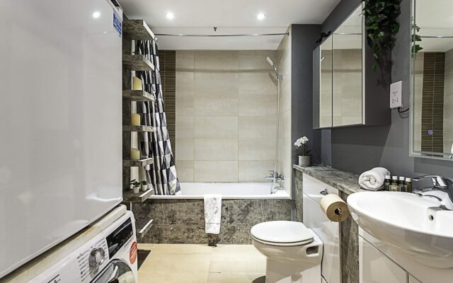 Modern 2-bed Flat, Bethnal Green