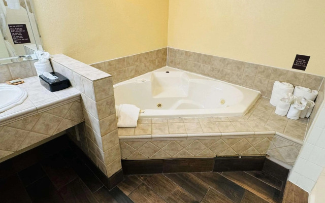 Country Inn & Suites By Radisson, Mishawaka, In