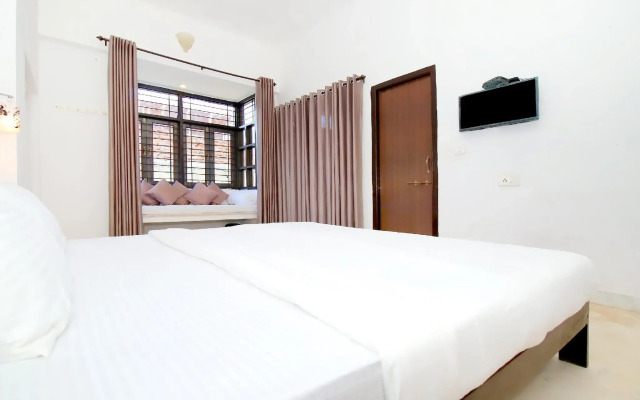 Namaste Guest House by OYO Rooms