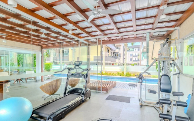 Beautiful Apart w/ Balcony 500m From Beach Nng0102