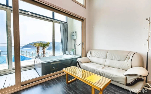 Yangyang Casa 413 Pension