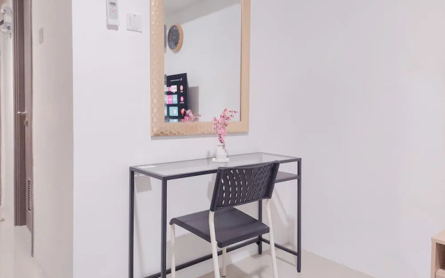 Good Place And Homey 1Br At Tamansari Bintaro Mansion Apartment