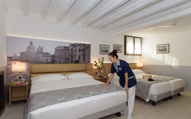 Unahotels Ala Venezia - Adults Only