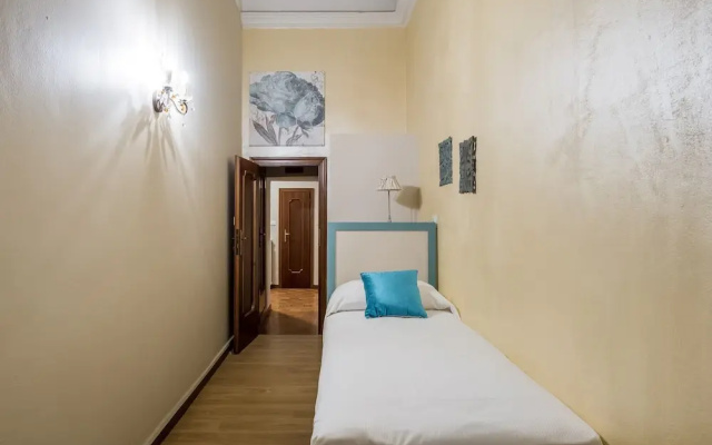 Rolandino Apartment in the city center