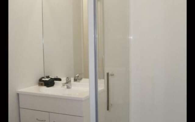 Browns Bay Olive Tree Motel & Apartment