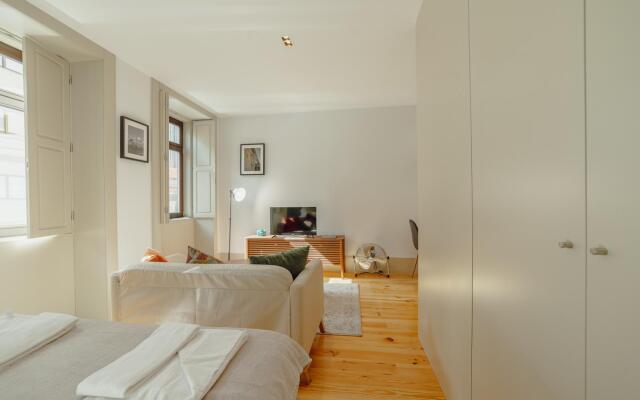 Legacy Oporto Design Apartment D by Vacationy