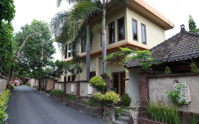 Gracia Bali Villas & Apartment
