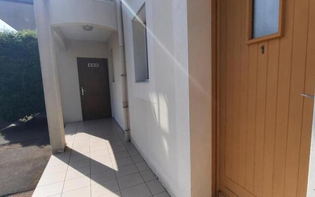 Sumptuous Holiday House Near The Beaches