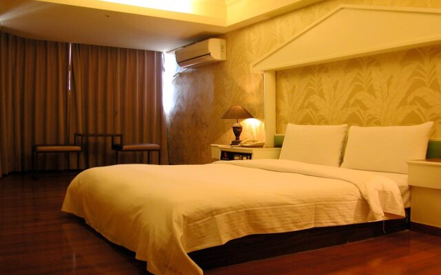 Zaw Jung Business Hotel