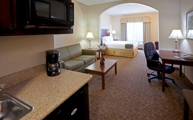 Holiday Inn Express & Suites Dallas Southwest-Cedar Hill